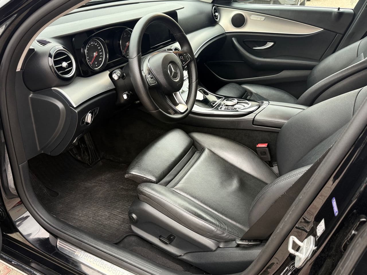 Mercedes E 220 2018 — Миниатюра 6