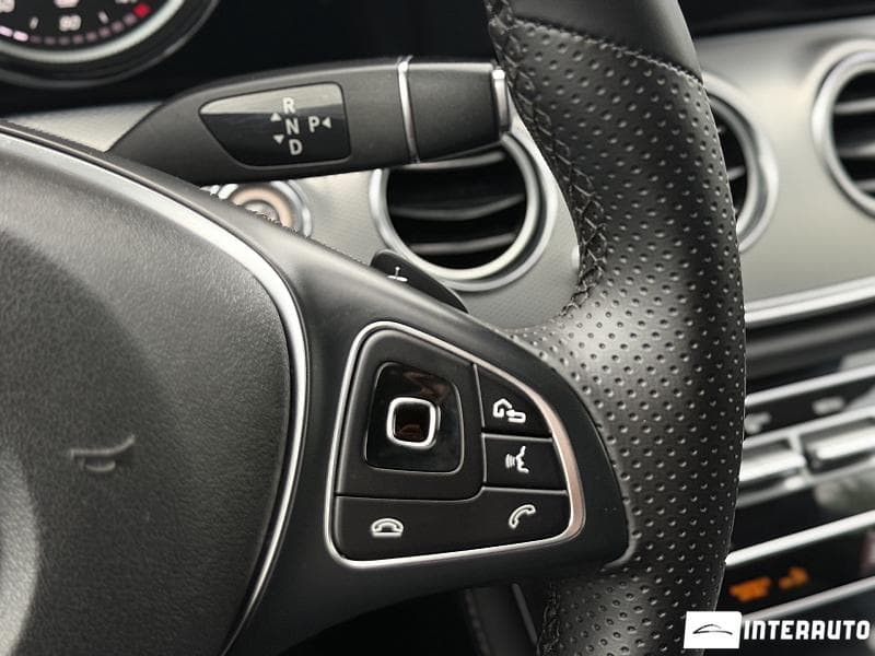 Mercedes E 220 2018 — Миниатюра 9
