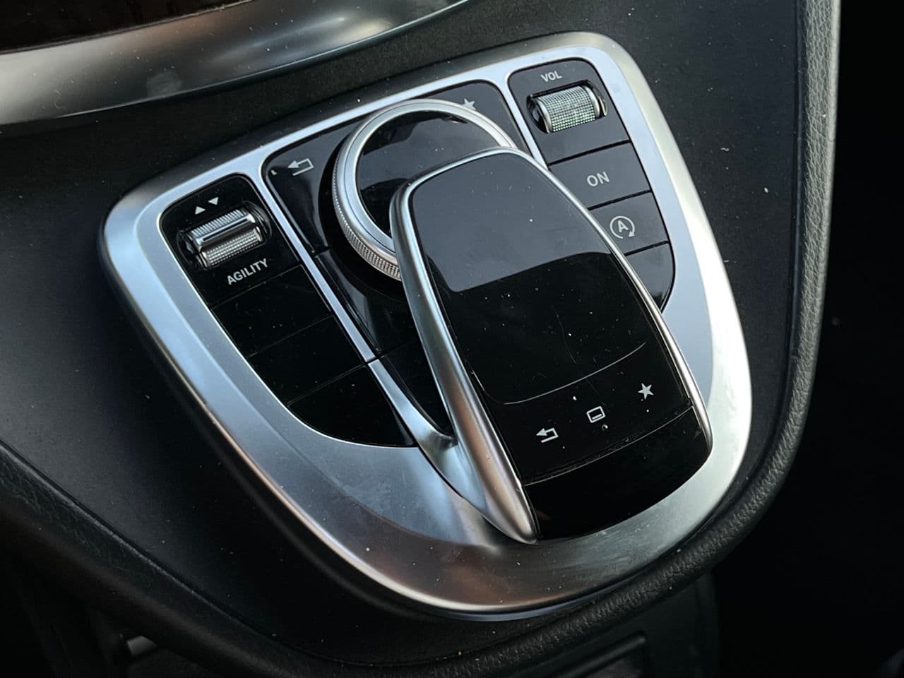 Mercedes V 250 2015 — Миниатюра 12