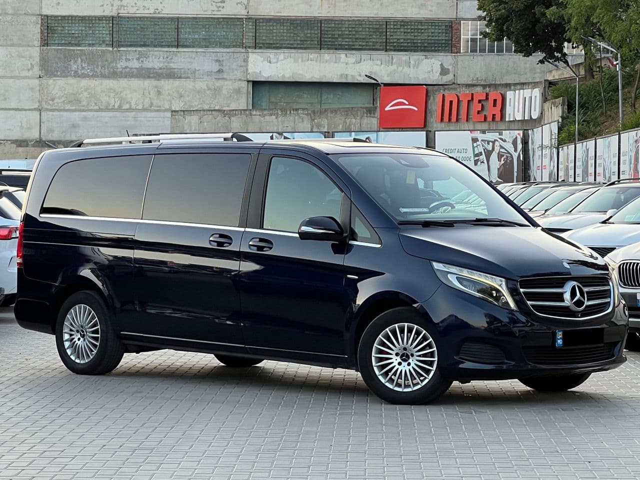 Mercedes V 250