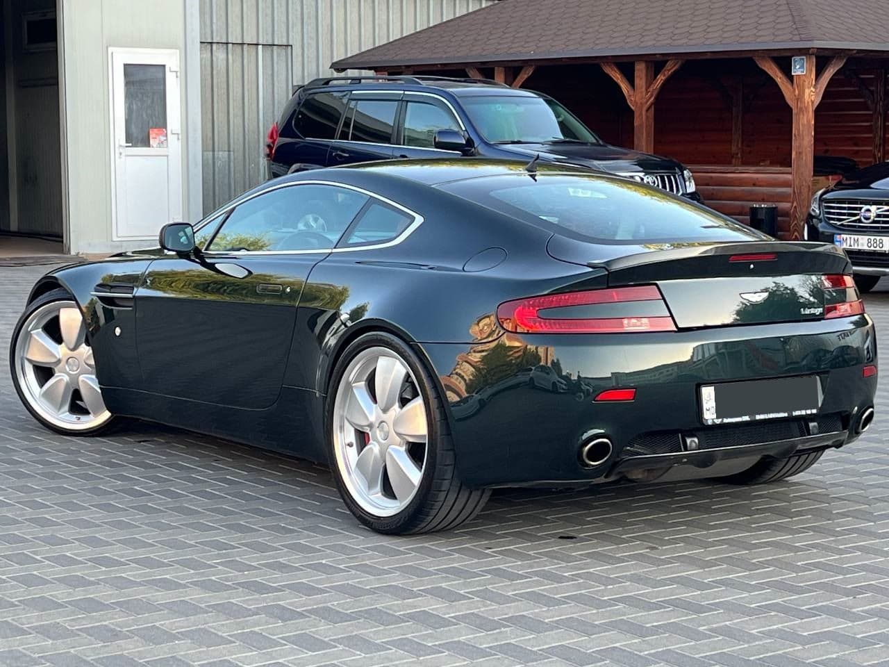 Aston Martin V8 Vantage 2006 — Миниатюра 2