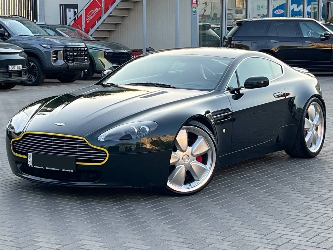 Aston Martin V8 Vantage 2006 — Миниатюра 3