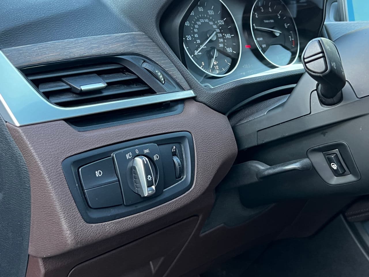BMW X1 2.8i 2016 — Миниатюра 12