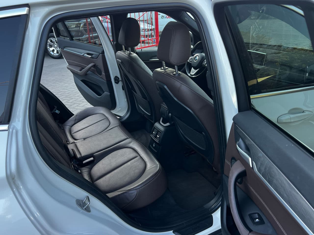BMW X1 2.8i 2016 — Миниатюра 9