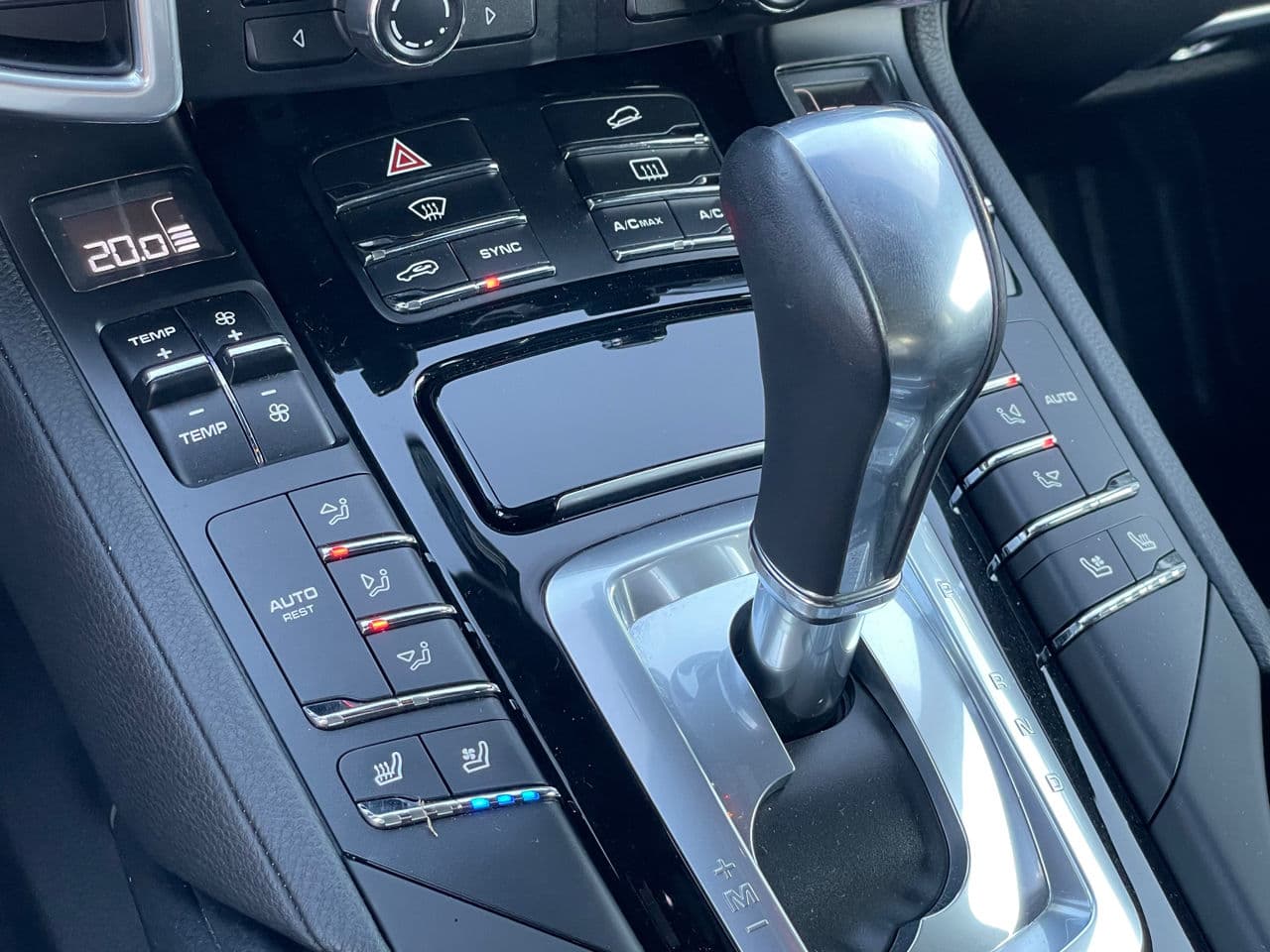 Porsche Cayenne S Hybrid 2016 — Миниатюра 13