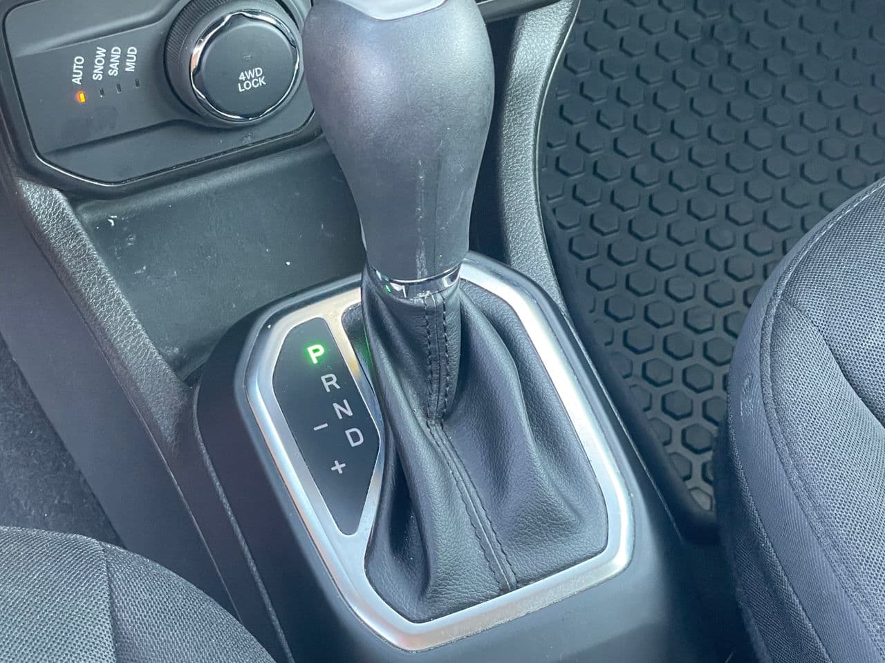 2023 Jeep Renegade — Miniatură 13