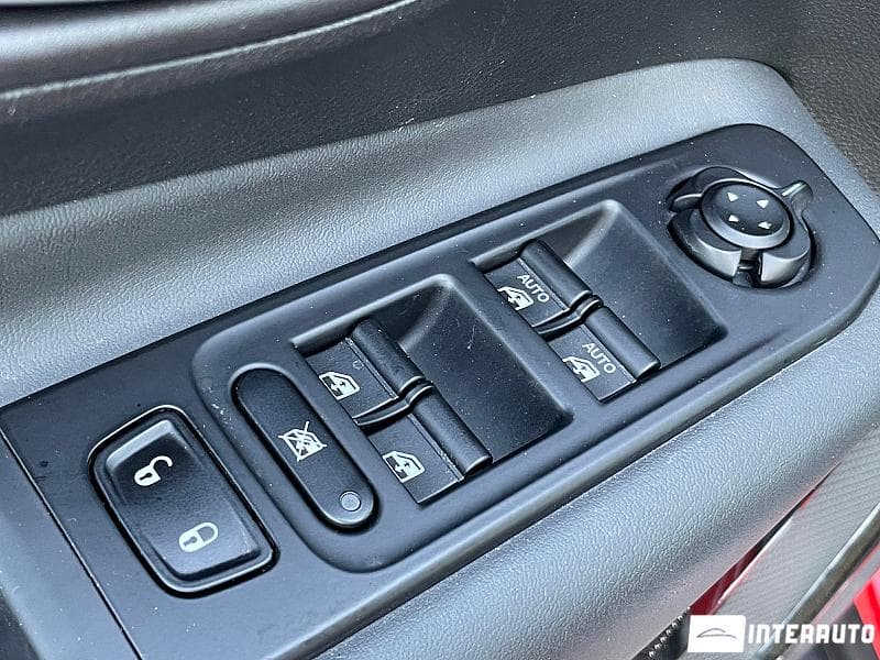 2023 Jeep Renegade — Miniatură 7