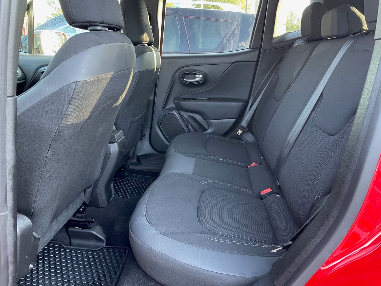 2023 Jeep Renegade — Miniatură 16
