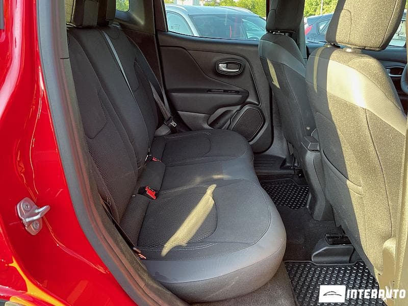 2023 Jeep Renegade — Miniatură 15