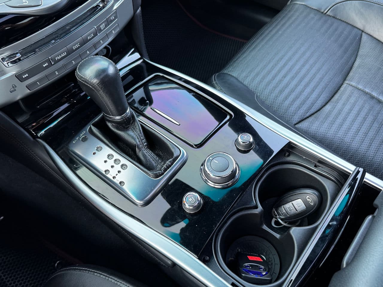 Infiniti Q70 2015 — Миниатюра 15