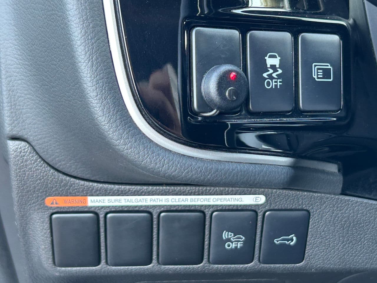 Mitsubishi Outlander 2013 — Миниатюра 10
