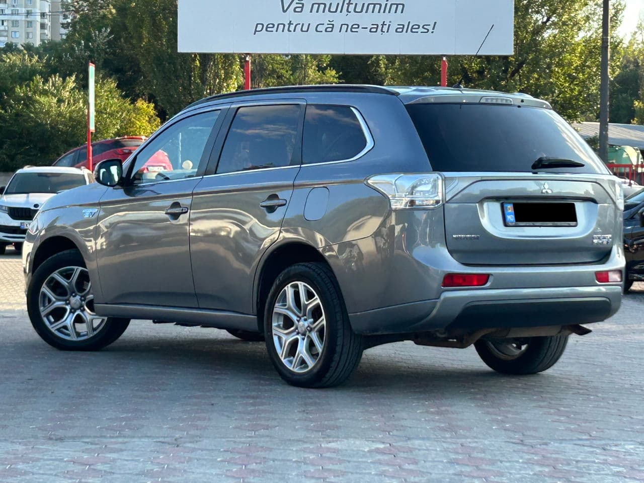 Mitsubishi Outlander 2013 — Миниатюра 2