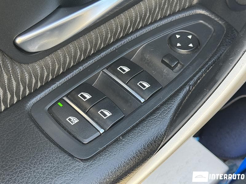 BMW 318 2016 — Миниатюра 19