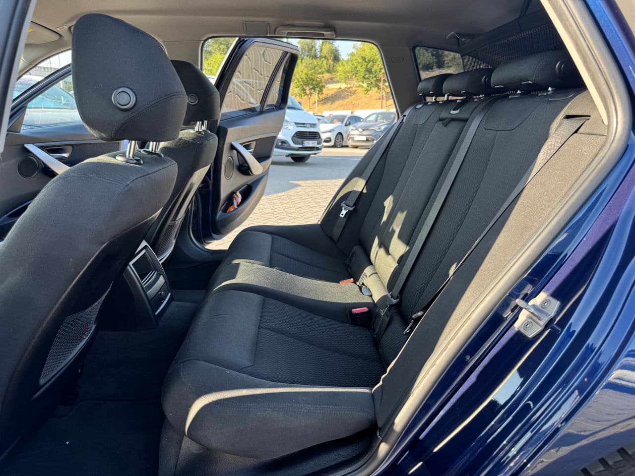 BMW 318 2016 — Миниатюра 14