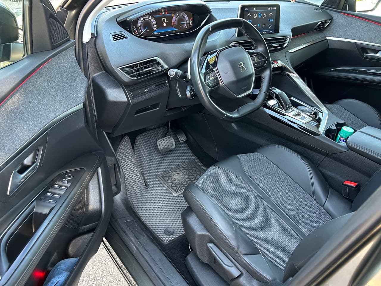 Peugeot 3008 2020 — Миниатюра 6