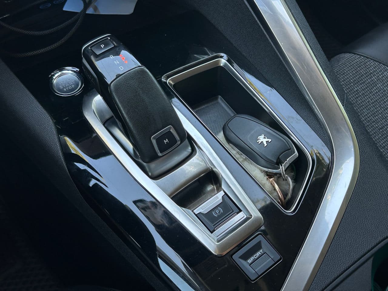 Peugeot 3008 2020 — Миниатюра 14