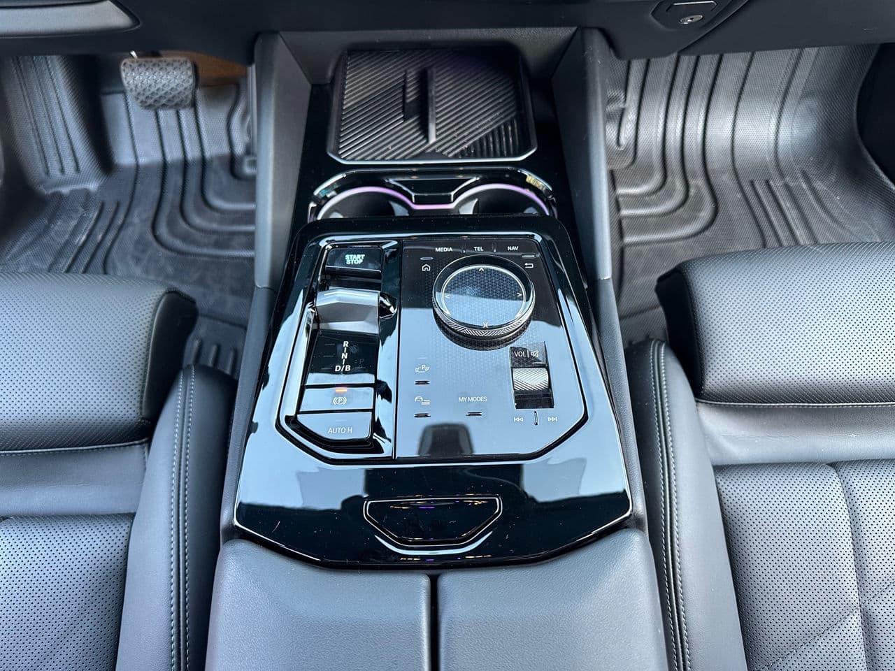 BMW i5 eDrive40 2024 — Миниатюра 19