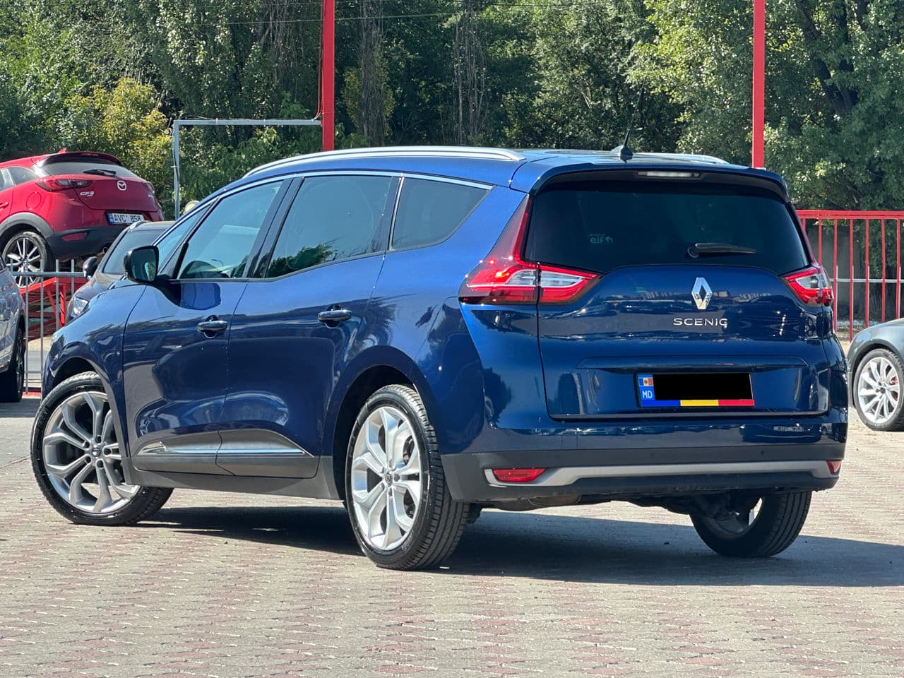 Renault Grand Scenic 2018 — Миниатюра 2