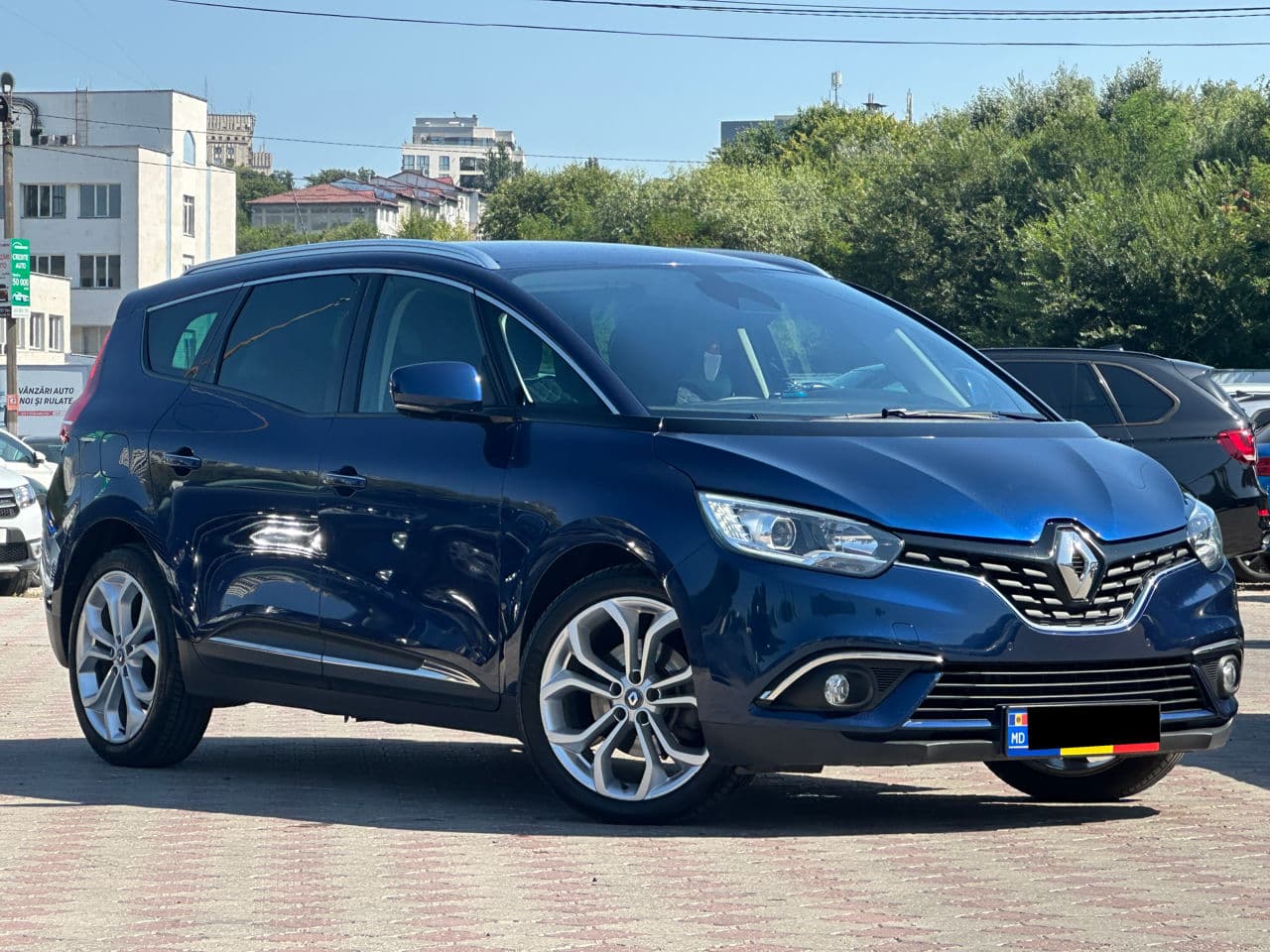 Renault Grand Scenic 2018 — Миниатюра 4