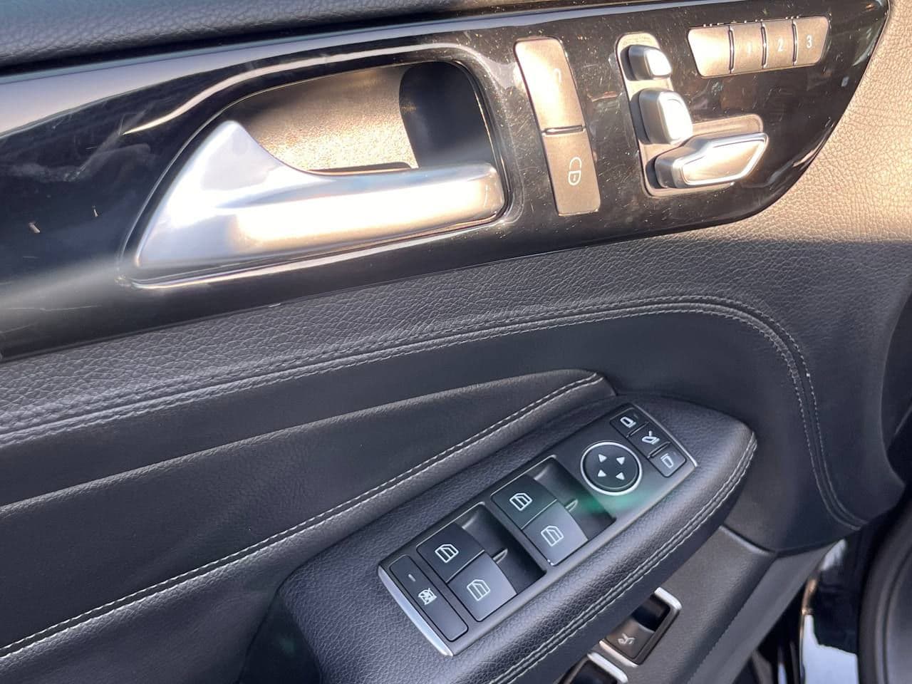Mercedes GLE 500e 2016 — Миниатюра 5