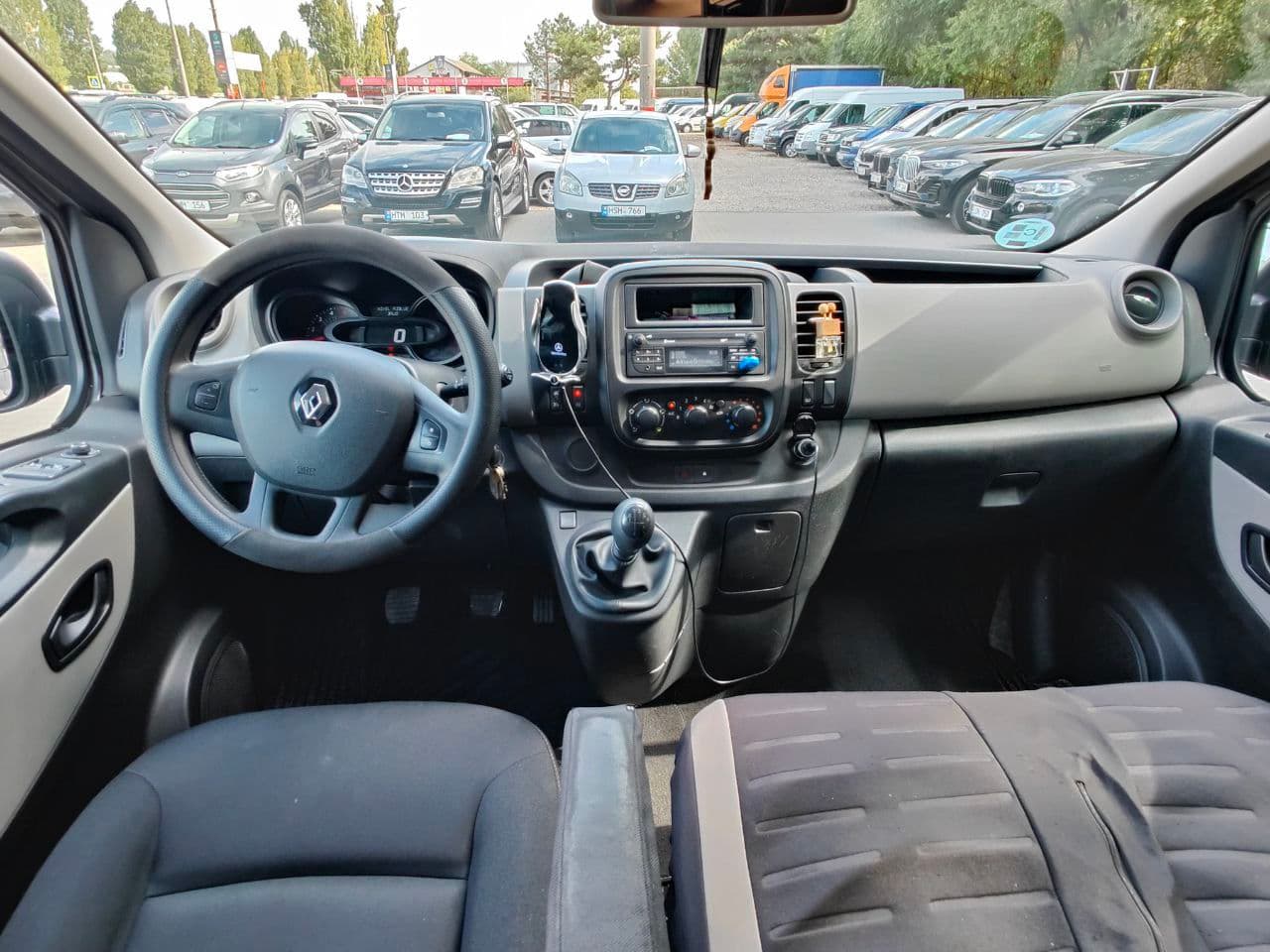 Renault Trafic 2018 — Миниатюра 7