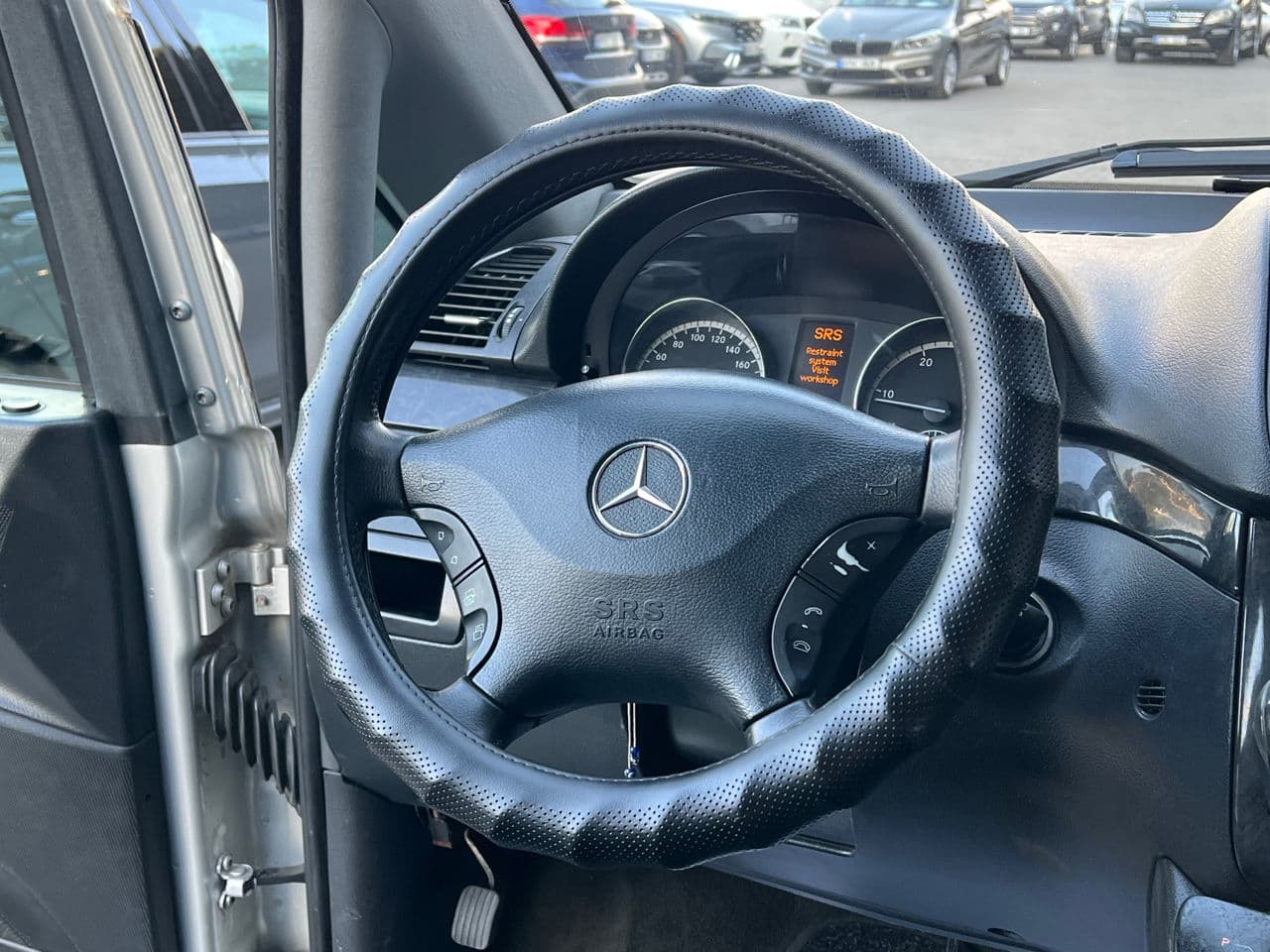 Mercedes Viano 2009 — Миниатюра 10