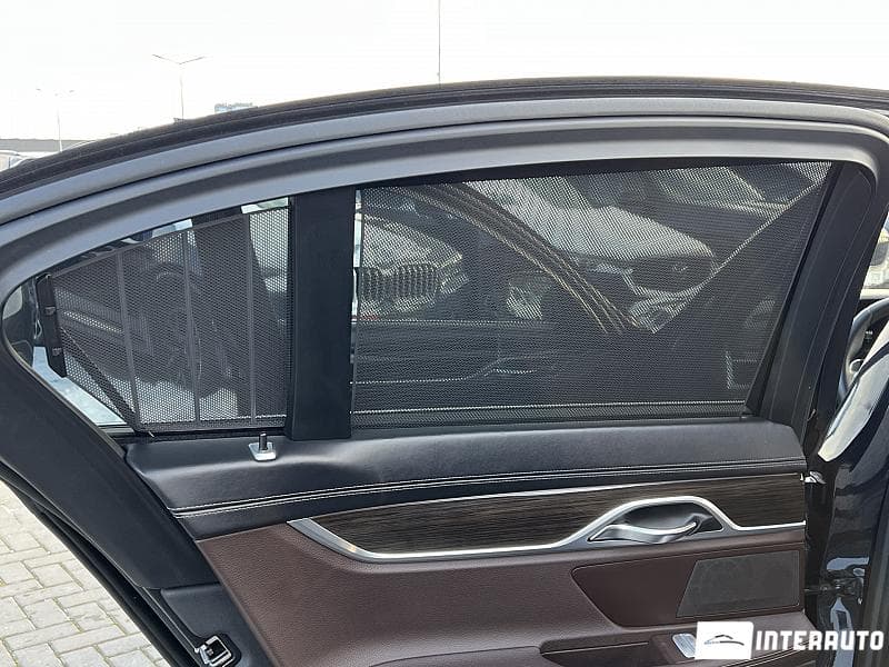 BMW 740 2017 — Миниатюра 16