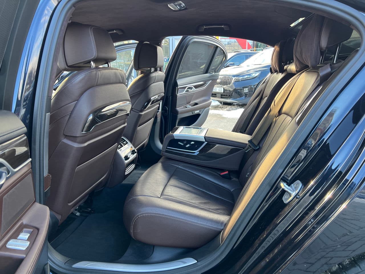BMW 740 2017 — Миниатюра 15