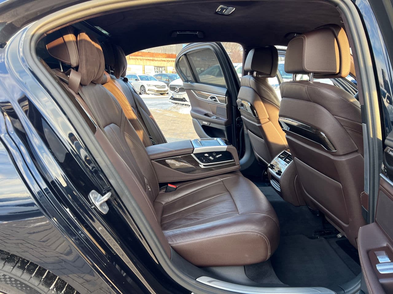 BMW 740 2017 — Миниатюра 18