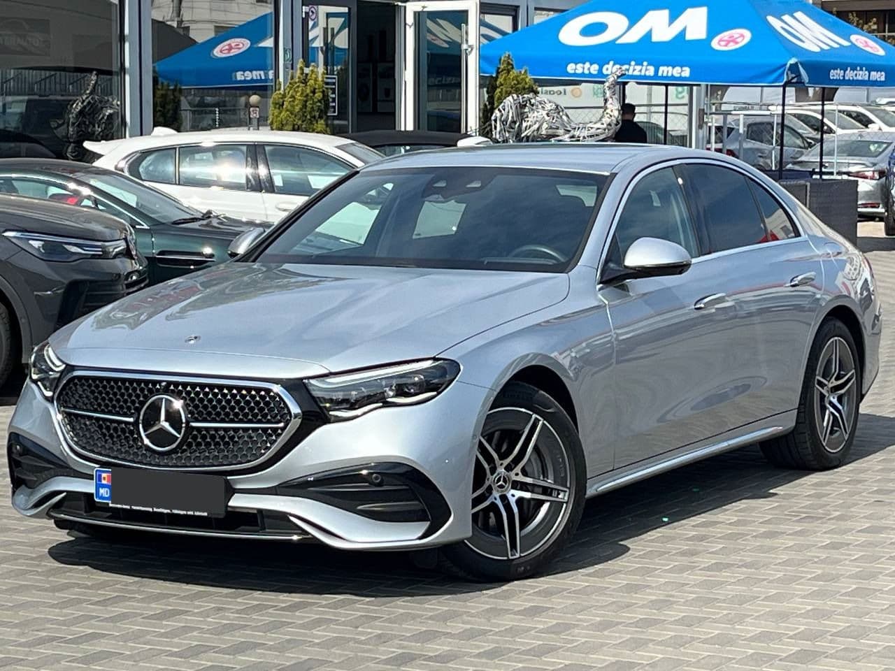 Mercedes E 300e 2024 — Миниатюра 3