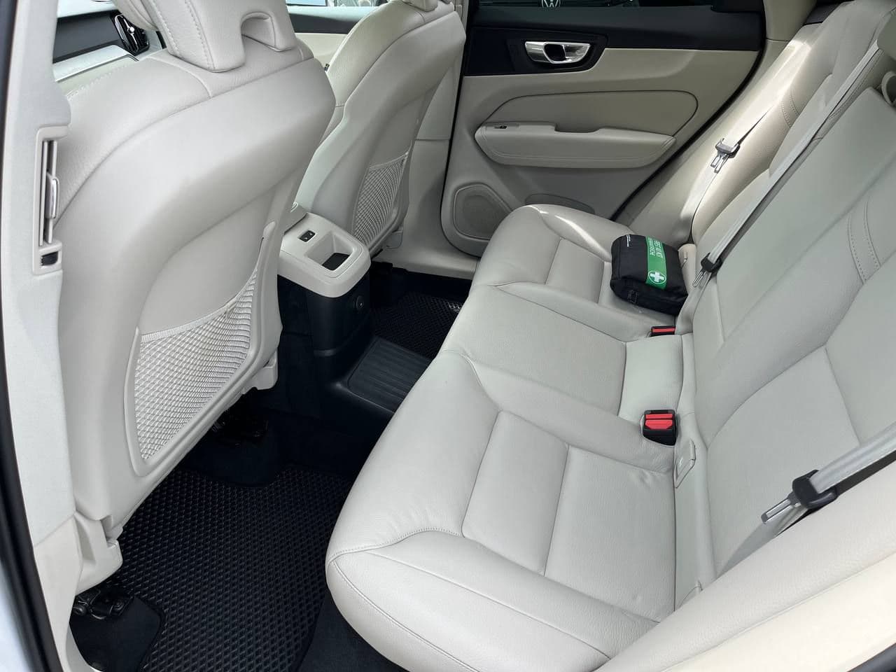 Volvo XC 60 2023 — Миниатюра 17
