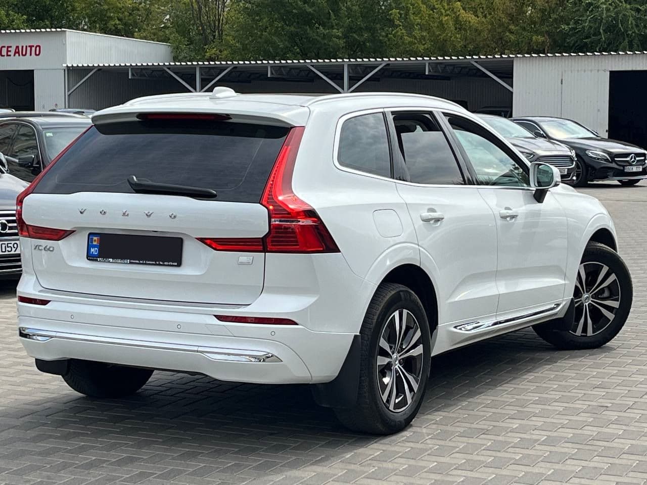 Volvo XC 60 2023 — Миниатюра 4