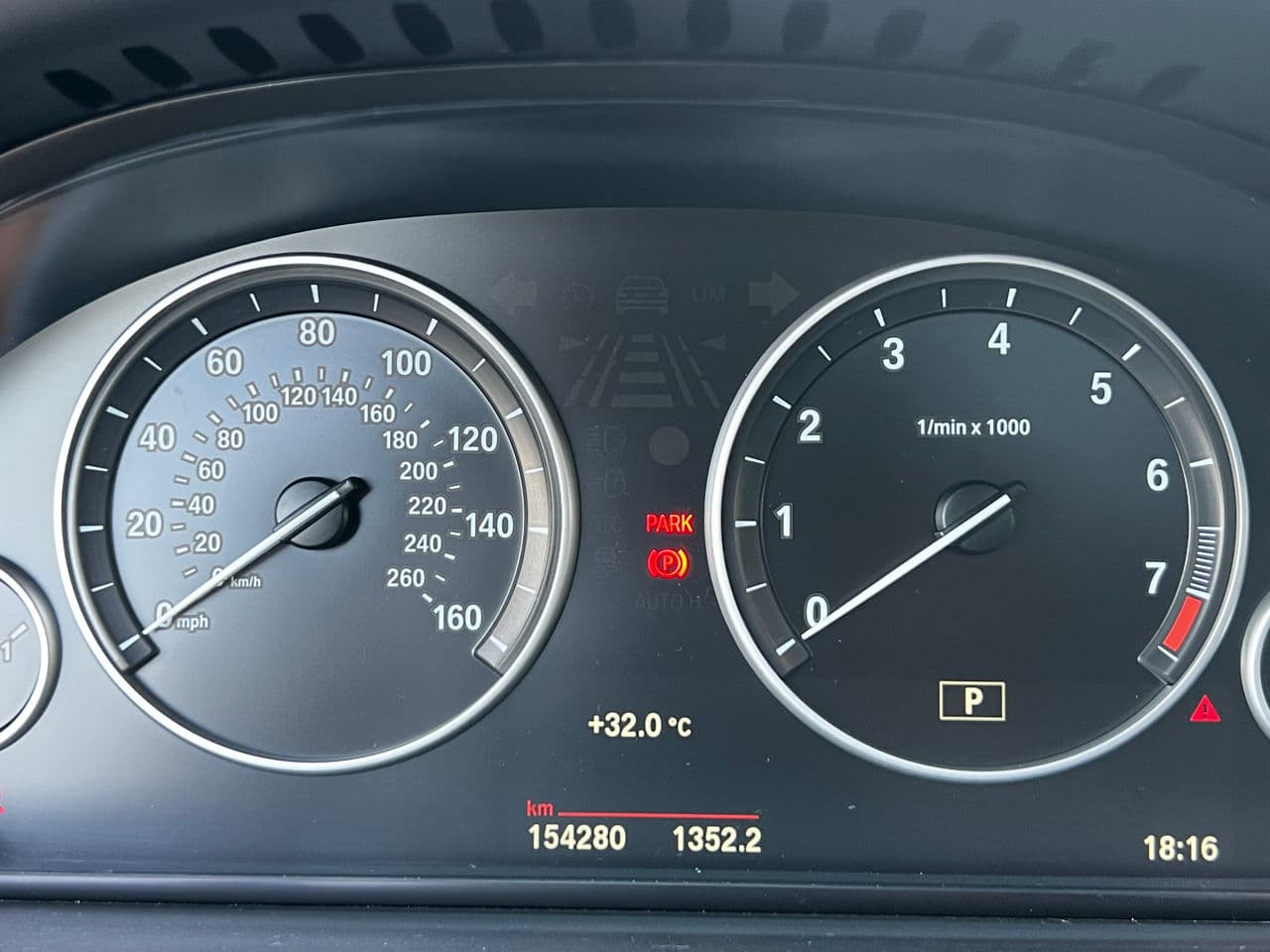 BMW 528 2014 — Миниатюра 11