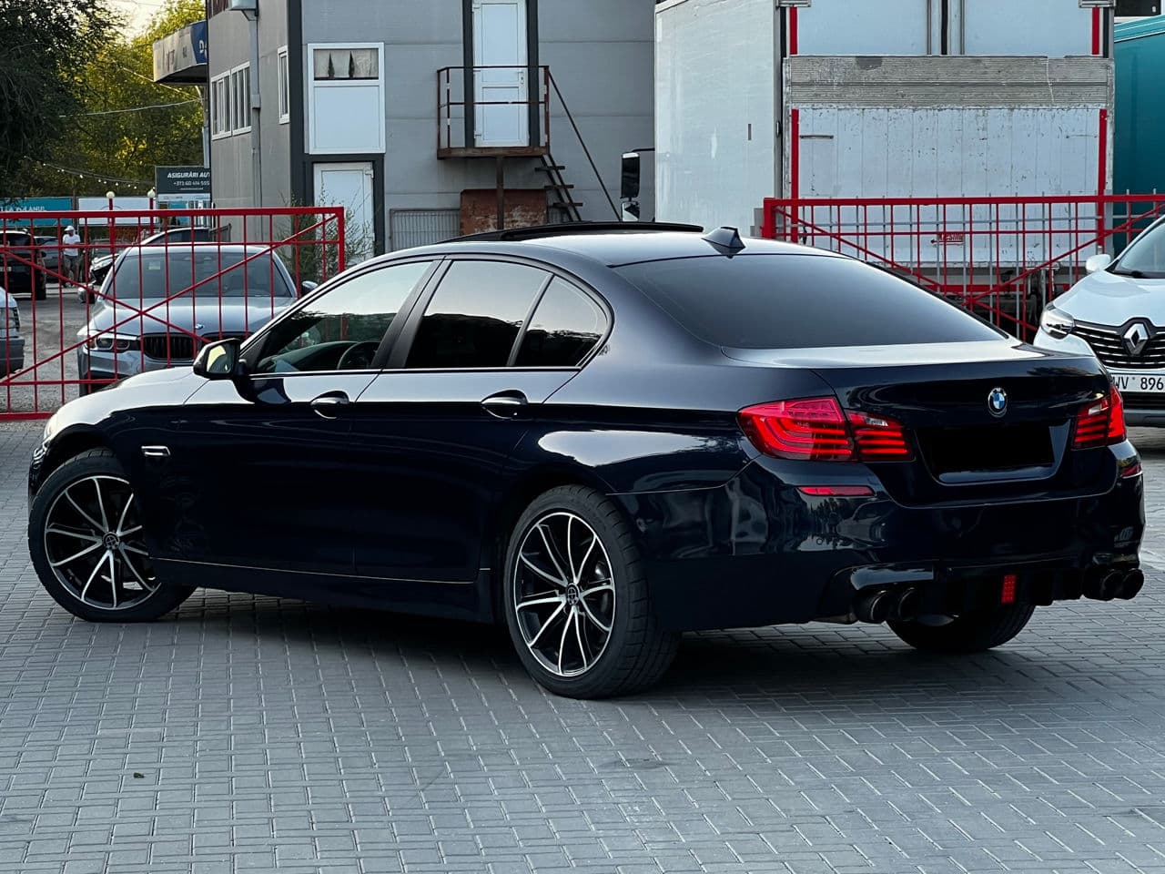 BMW 528 2014 — Миниатюра 4
