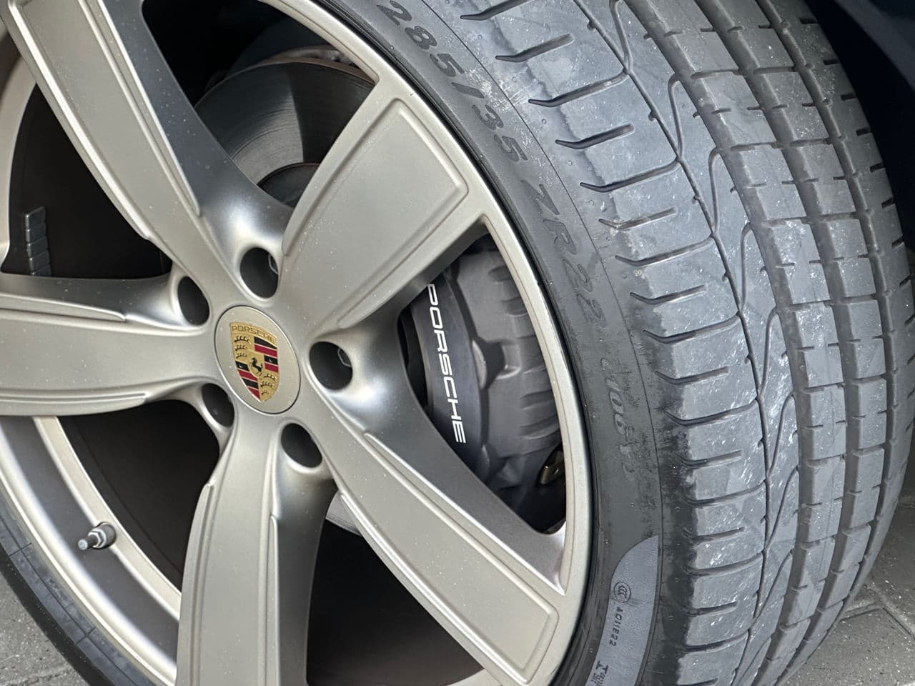 Porsche Cayenne E-Hybrid 2023 — Миниатюра 19