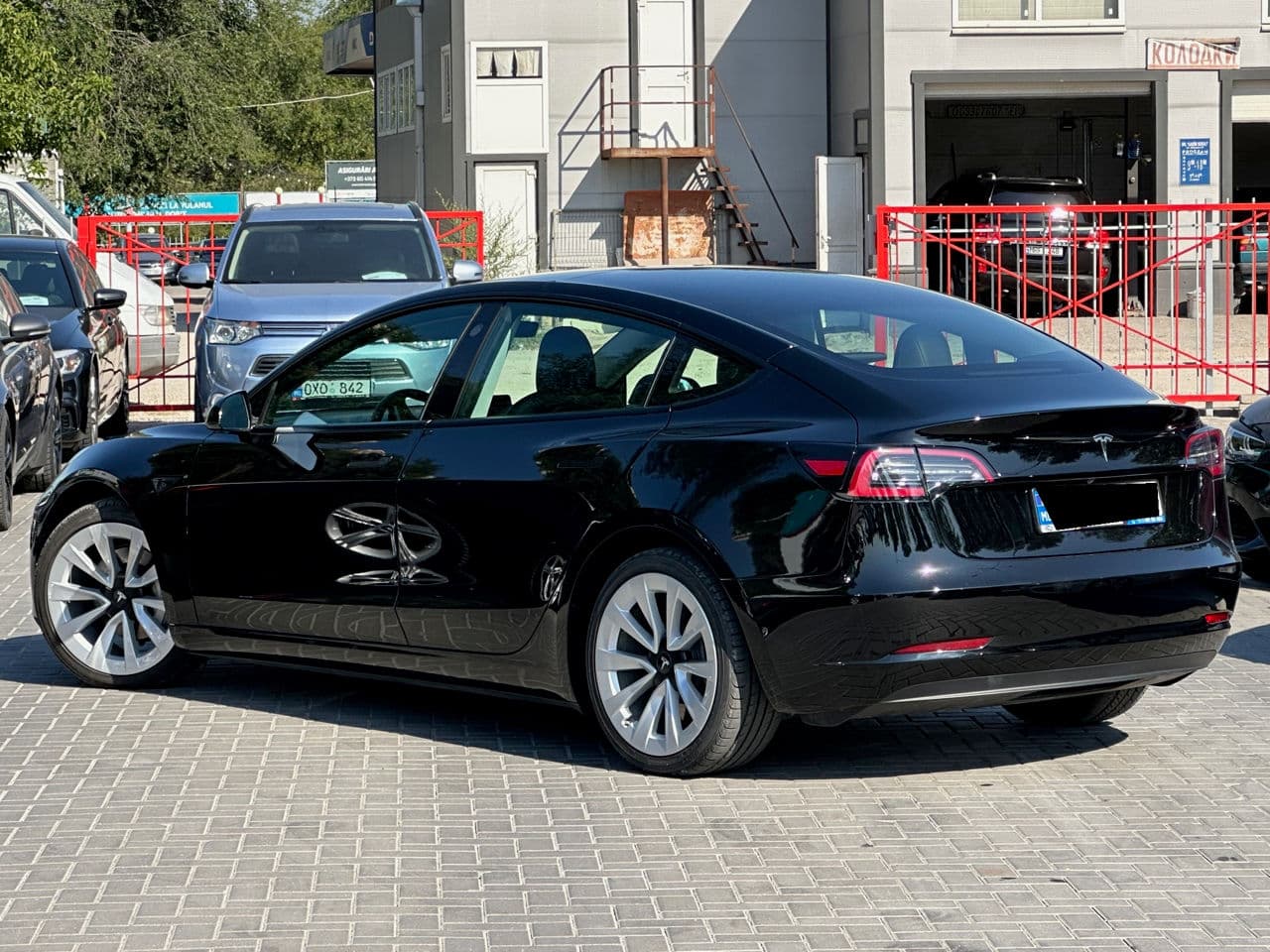 Tesla Model 3 2023 — Миниатюра 4