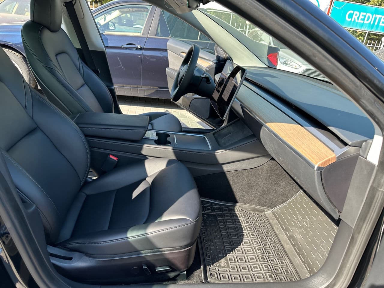 Tesla Model 3 2023 — Миниатюра 5