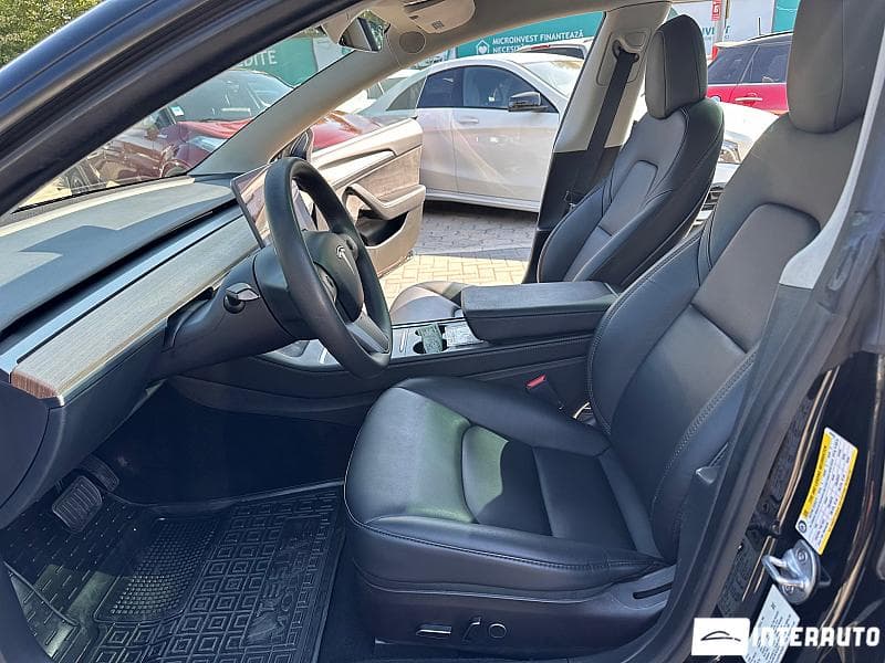Tesla Model 3 2023 — Миниатюра 6