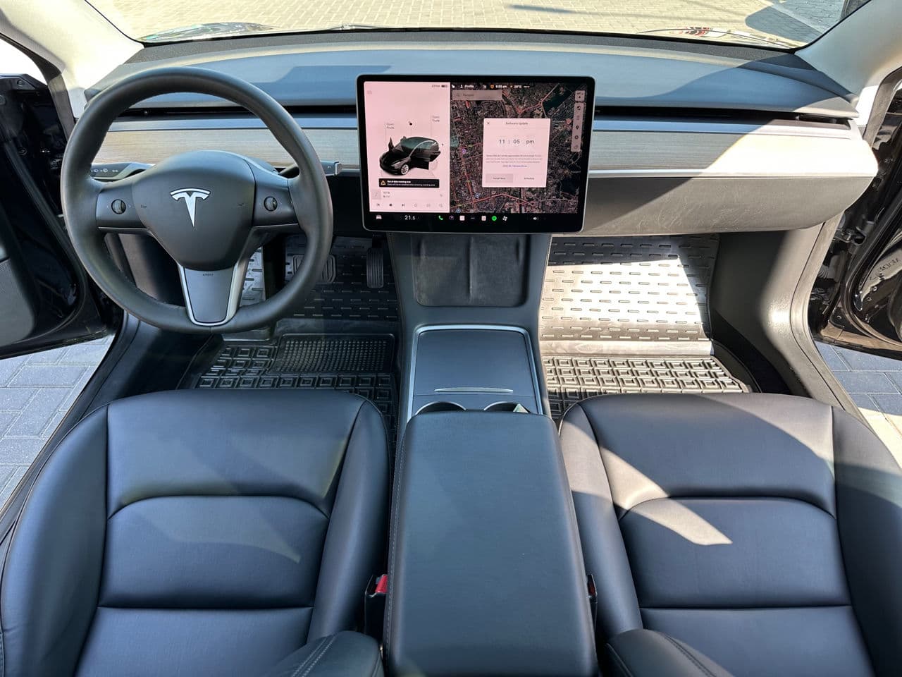 Tesla Model 3 2023 — Миниатюра 7