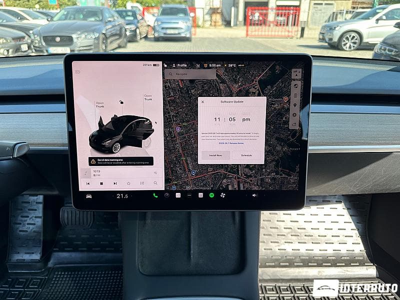 Tesla Model 3 2023 — Миниатюра 9
