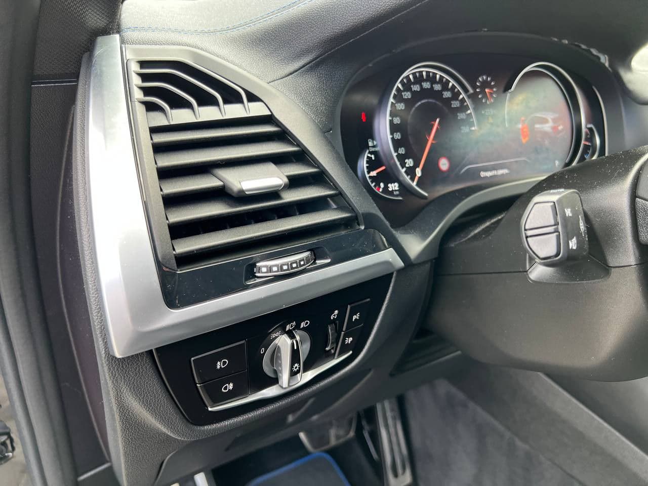 BMW X3 2.0D 2019 — Миниатюра 15