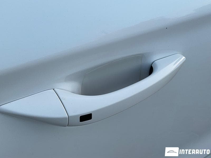 Hyundai Ioniq 2018 — Миниатюра 5