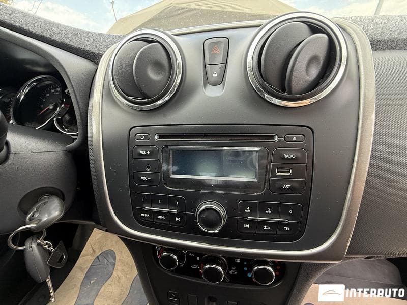 Dacia Sandero 2016 — Миниатюра 11