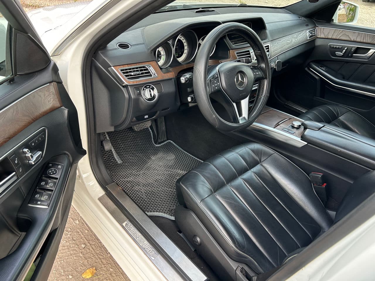 Mercedes E 300h 2013 — Миниатюра 6