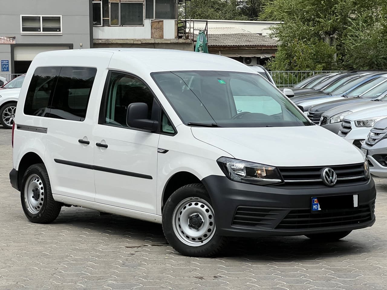 Volkswagen Caddy 2017 — Миниатюра 3