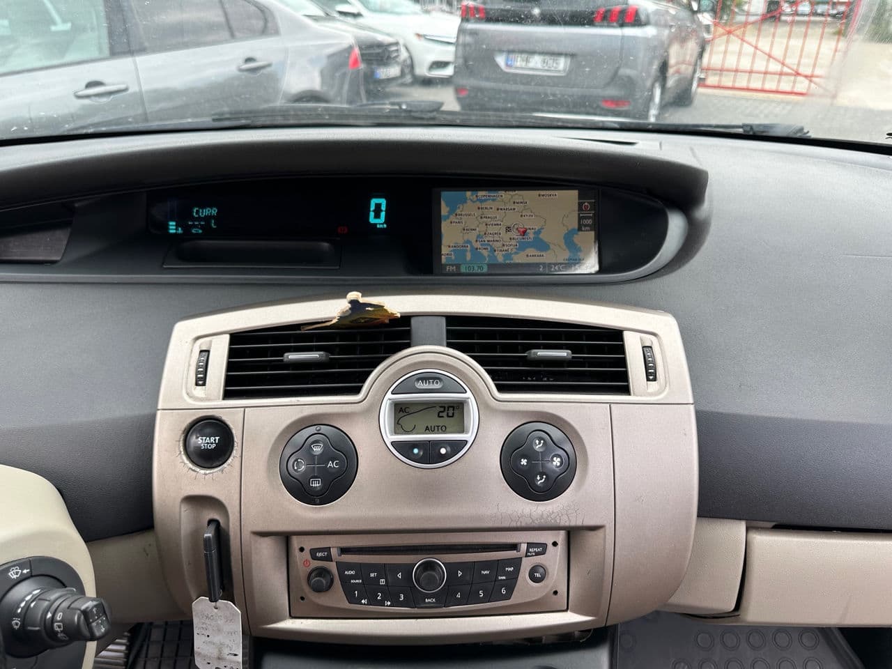 Renault Grand Scenic 2009 — Миниатюра 8