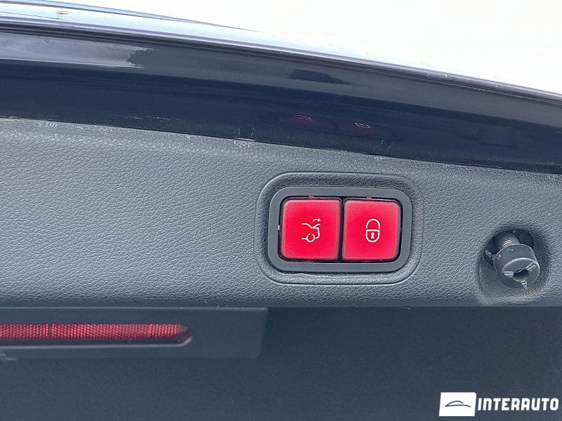Mercedes E 220 2020 — Миниатюра 21