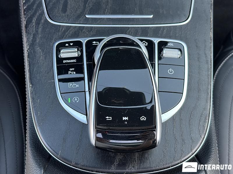 Mercedes E 220 2020 — Миниатюра 12