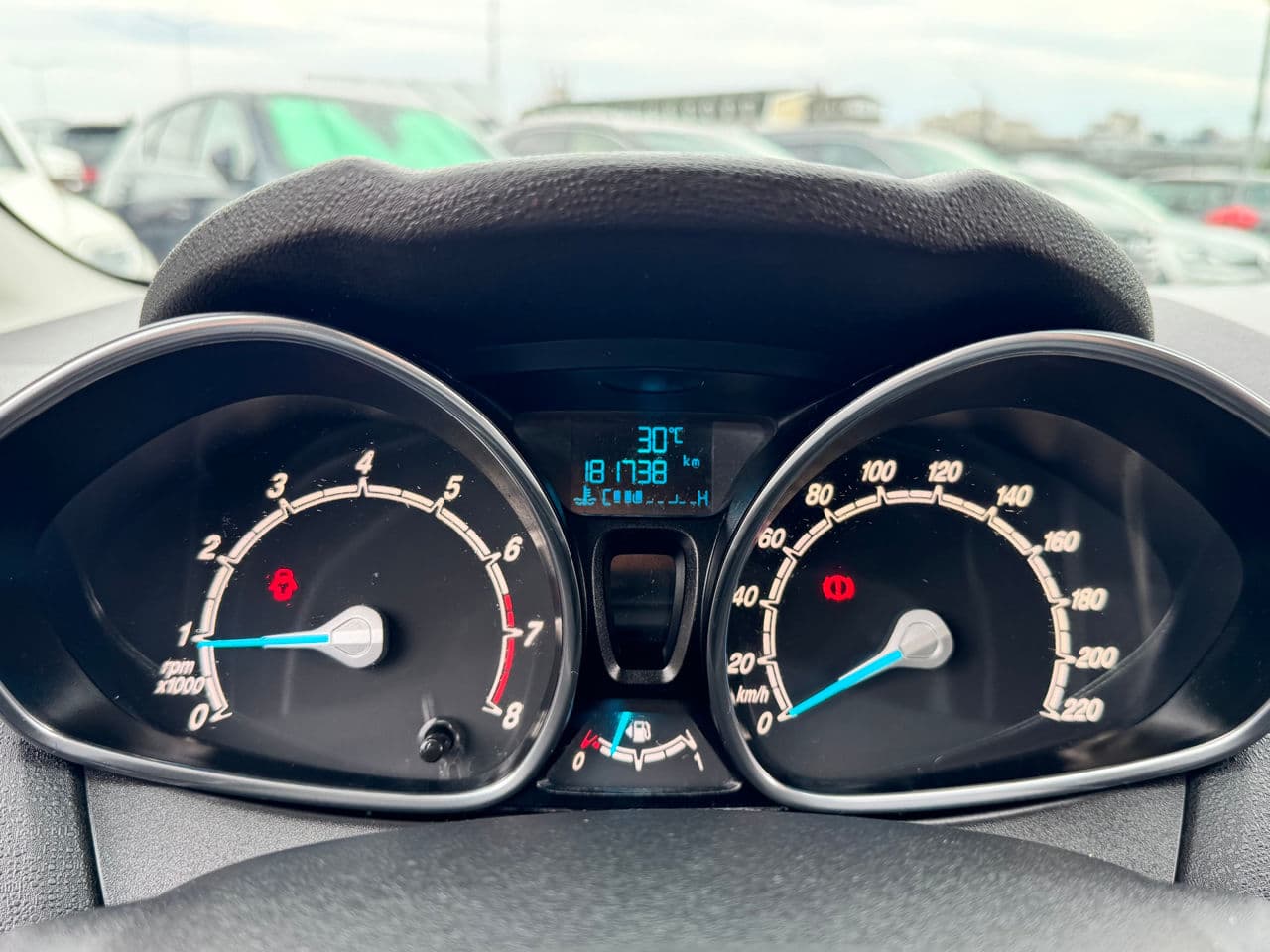 Ford Fiesta 2014 — Миниатюра 8