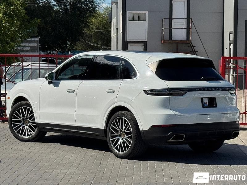 Porsche Cayenne 2019 — Миниатюра 3